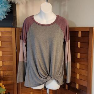 Maurices 24/7 brand long sleeve TShirt